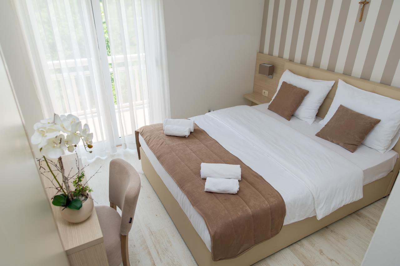 B&B Villa Ellena Međugorje エクステリア 写真